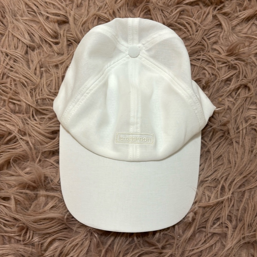 Lululemon Hat white